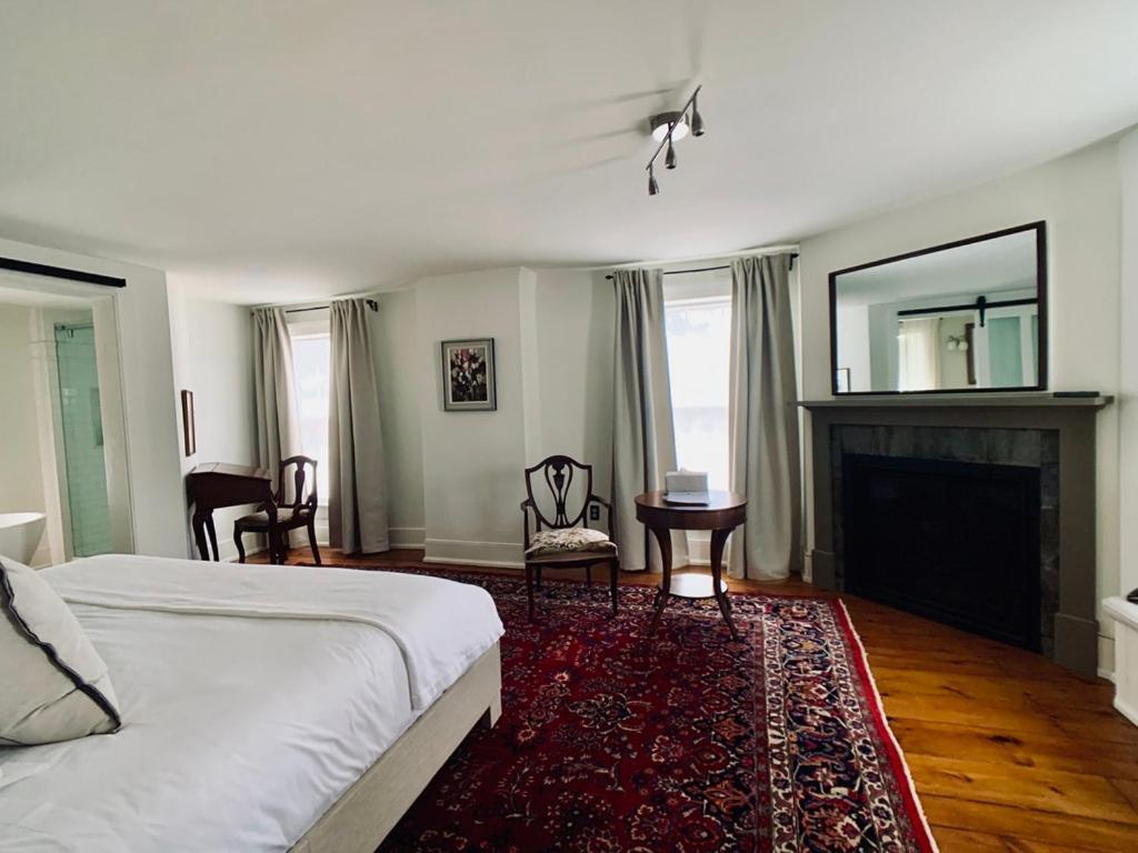 Woodbourne Inn Niagara-on-the-Lake ภายนอก รูปภาพ